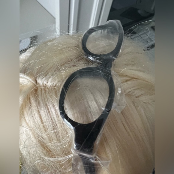 Our Generation Amelia Ann 18-inch Science Doll - Picture 7 of 13